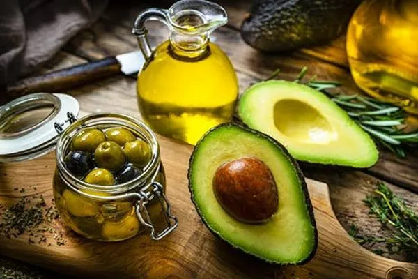 Examples of food that contain healthy fats